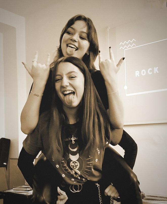 Rock_2.jpg